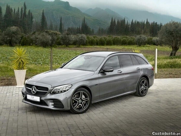 Cinza Usado 2021 Mercedes C300e AMG | € 33.950 (Bom preço) - Imagem 1/1