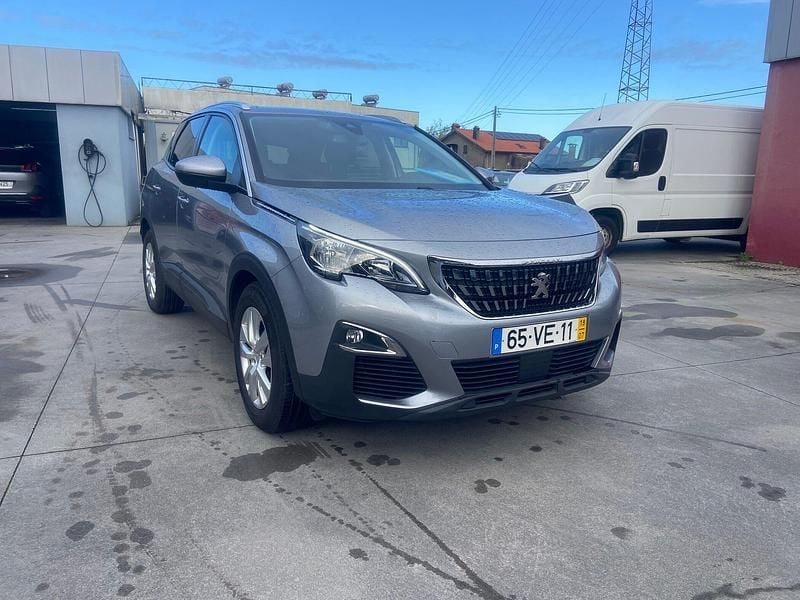Cinza Usado 2018 Peugeot 3008 Allure Carrinha | € 17.900 (Preço justo) - Imagem 1/4