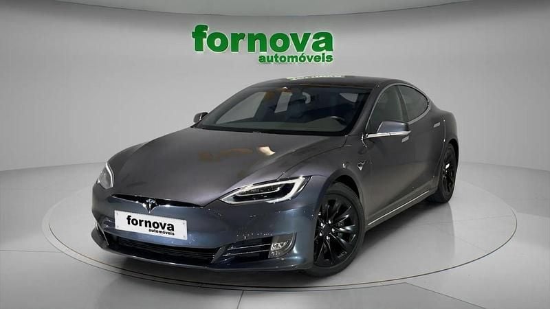 Cinza Usado 2018 Tesla Model S Citadino | € 36.900 - Imagem 1/4