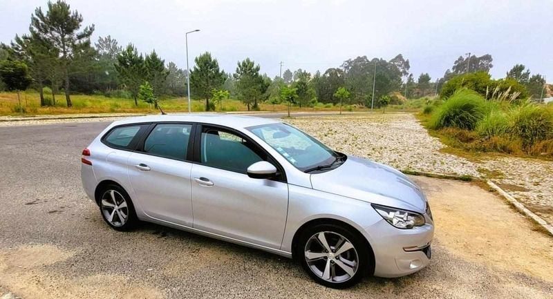 Cinzento Usado 2014 Peugeot 308 Carrinha | € 12.750 (Caro) - Imagem 1/4