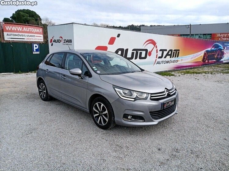 Cinza Usado 2018 Citroën C4 PureTech Citadino | € 10.750 (Bom preço) - Imagem 1/1