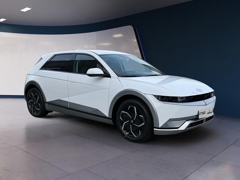 Branco Usado 2025 Hyundai Ioniq 6 Sedan | € 43.000 - Imagem 1/4