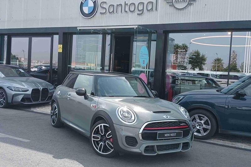 Cinzento Usado 2017 Mini John Cooper Works Citadino | € 29.990 (Preço justo) - Imagem 1/4