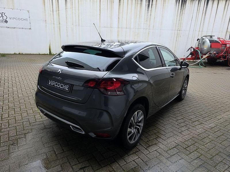 Usado Citroën DS4 Exclusive 112 HP (82 kW) 2012 Citadino