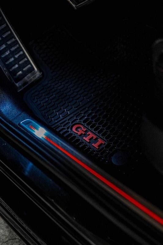 Usado VW Golf VII GTI 230 HP (169 kW) 2016 Cinzento