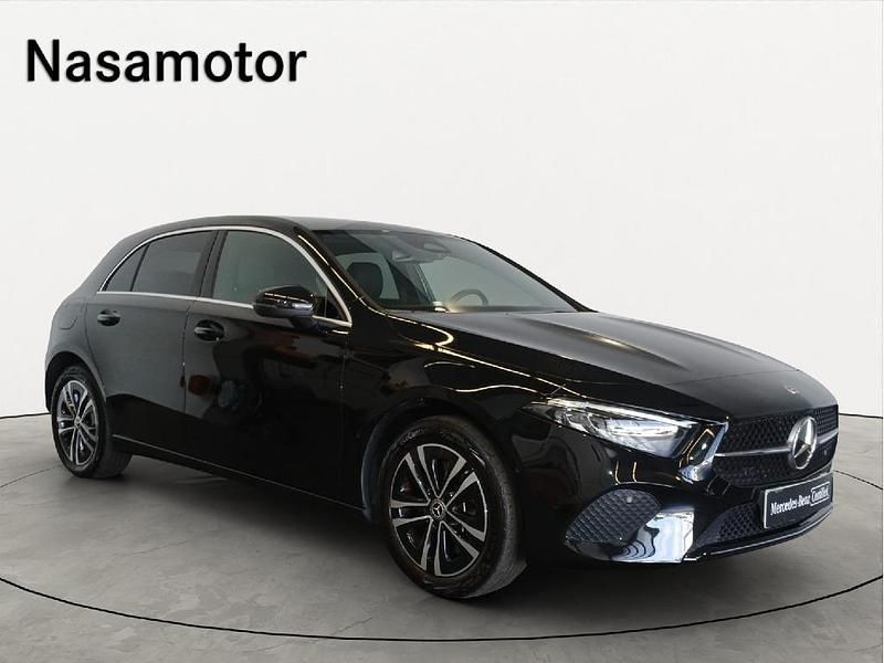 Preto Usado 2023 Mercedes A250 | € 34.900 (Bom preço) - Imagem 1/4