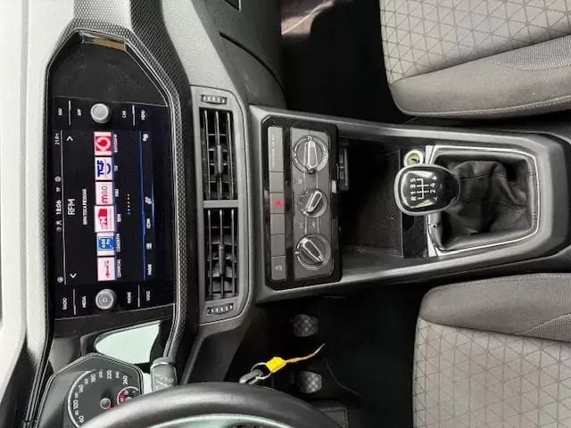 Usado VW T-Cross Life 95 HP (69 kW) 2022 Cinzento SUV