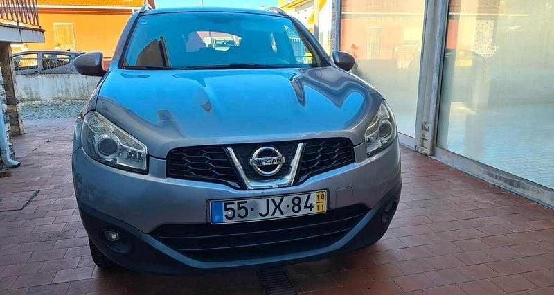 Cinzento Usado 2010 Nissan Qashqai SUV | € 5.100 (Super Preço) - Imagem 1/4
