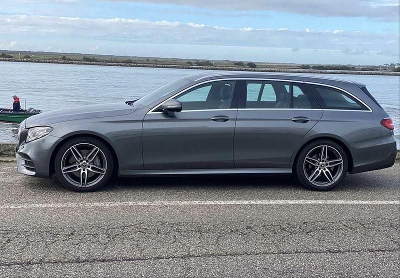 Usado 2017 Mercedes E220 AMG Sedan | € 30.500 (Preço justo) - Imagem 1/4