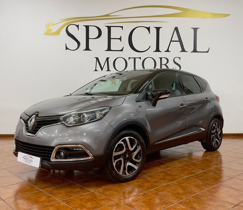 Cinza Usado 2015 Renault Captur Intens SUV | € 12.900 (Preço elevado) - Imagem 1/4