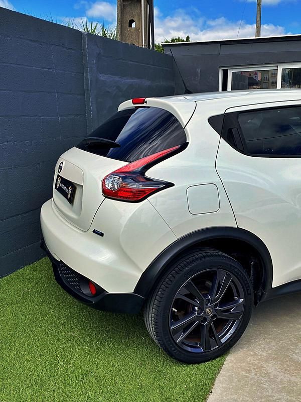 Usado Nissan Juke Acenta 110 HP (80 kW) 2015 Branco SUV