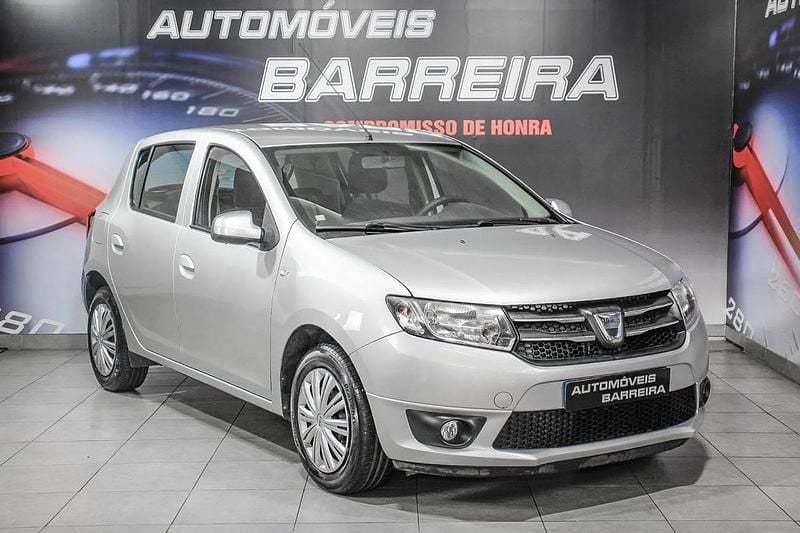 Cinza Usado 2014 Dacia Sandero Comfort | € 7.500 - Imagem 1/4