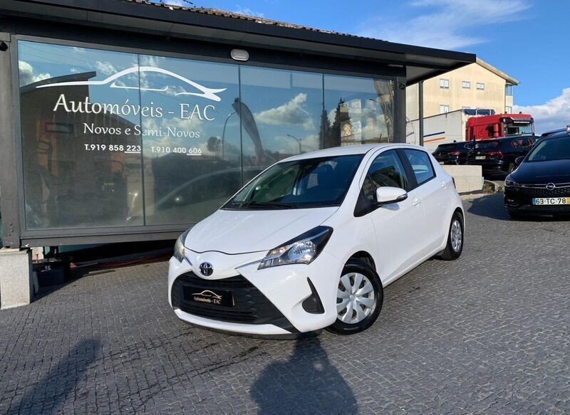 Branco Usado 2019 Toyota Yaris Active Citadino | € 14.900 (Caro) - Imagem 1/4