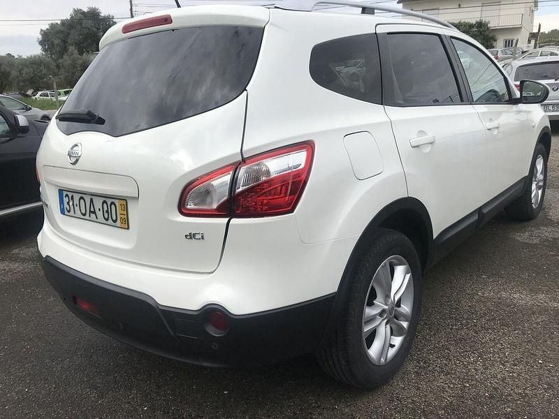 Usado Nissan Qashqai Acenta 109 HP (80 kW) 2013 Branco SUV
