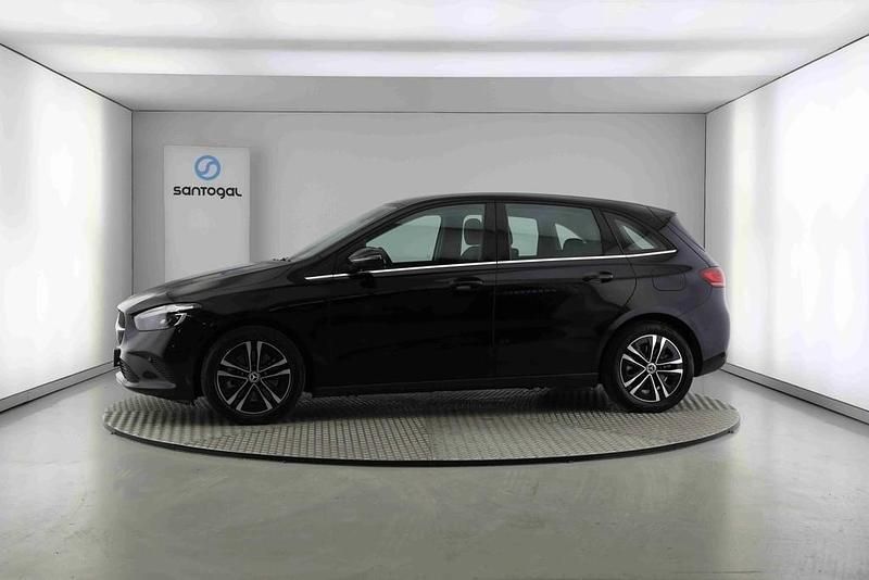 Usado Mercedes B250e 218 HP (160 kW) 2024 Preto Monovolume