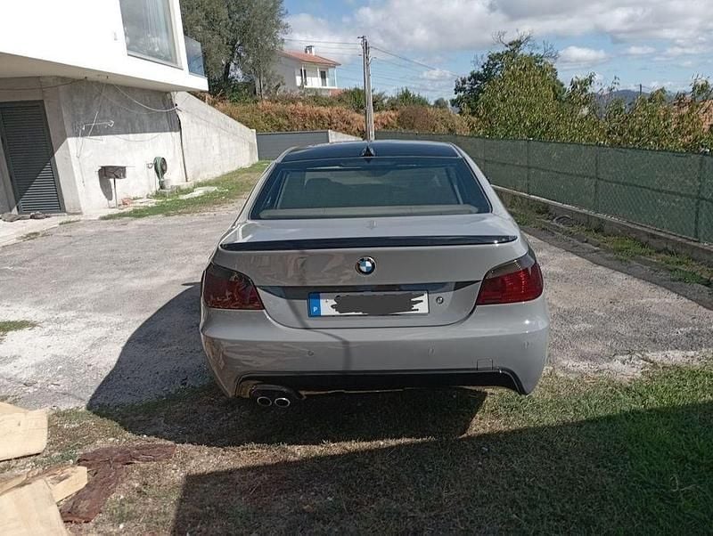 Usado 2004 BMW 530 Sedan | € 13.000 - Imagem 1/4