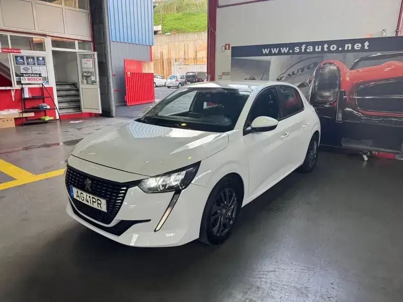 Branco Usado 2021 Peugeot 208 Active Citadino | € 14.990 (Preço elevado) - Imagem 1/4