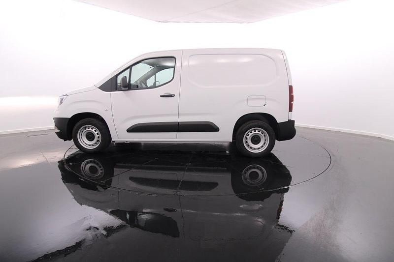 Branco Usado 2023 Opel Combo Monovolume | € 19.900 (Preço justo) - Imagem 1/1