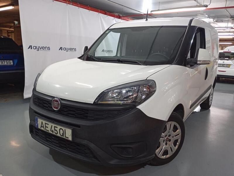 Branco Usado 2020 Fiat Doblò Monovolume | € 8.980 (Super Preço) - Imagem 1/4