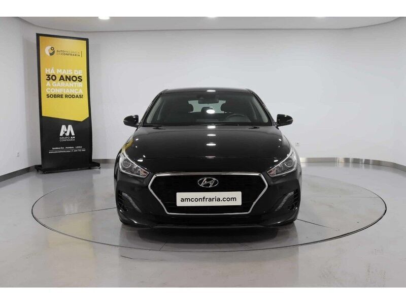Preto Usado 2020 Hyundai i30 Style | € 18.980 (Preço justo) - Imagem 1/4