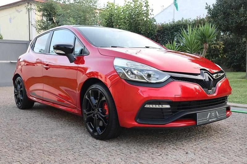 Usado Renault Clio R.S. R.S. 200 HP (147 kW) 2014 Vermelho Citadino