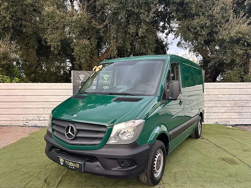 Verde Usado 2014 Mercedes Sprinter Van | € 16.900 - Imagem 1/4