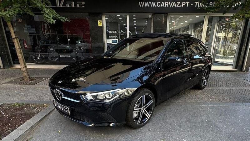 Cinza Usado 2021 Mercedes CLA250 Progressive Sedan | € 29.950 (Bom preço) - Imagem 1/4