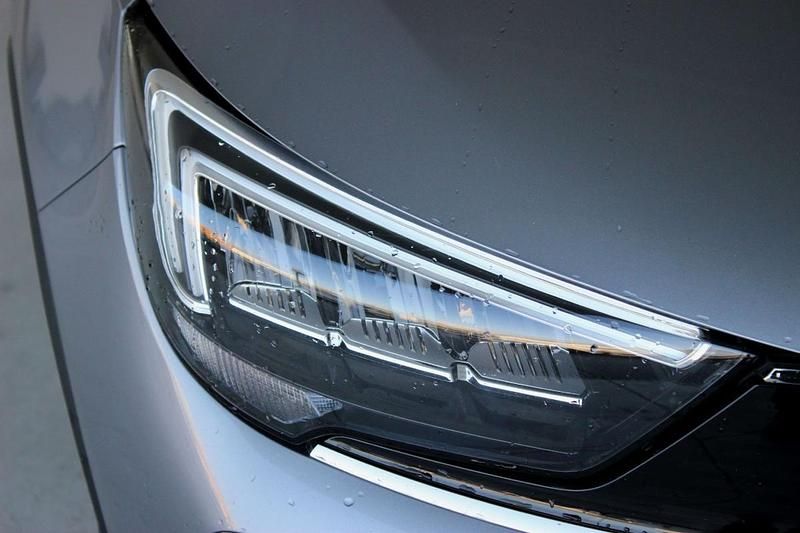 Usado Opel Crossland 110 HP (80 kW) 2022 Cinzento SUV