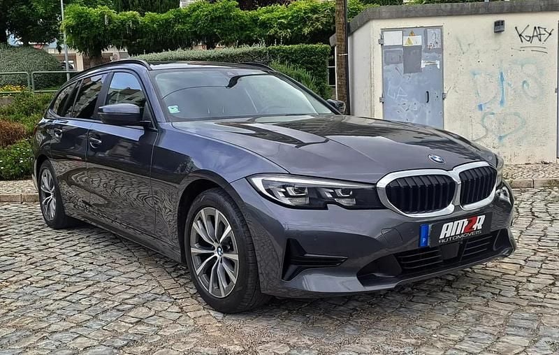 Cinza escuro Usado 2021 BMW 320 Gran Turismo Comfort Edition Carrinha | € 25.990 - Imagem 1/4