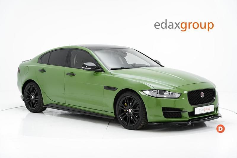 Verde Usado 2016 Jaguar XE Sedan | € 13.690 (Super Preço) - Imagem 1/4