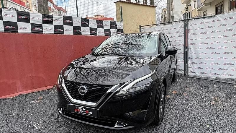 Usado Nissan Qashqai 140 HP (102 kW) 2022 Preto SUV