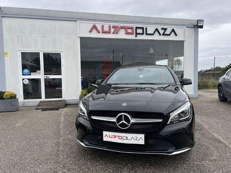 Preto Usado 2017 Mercedes CLA180 Shooting Brake Urban Carrinha | € 19.900 (Preço justo) - Imagem 1/4