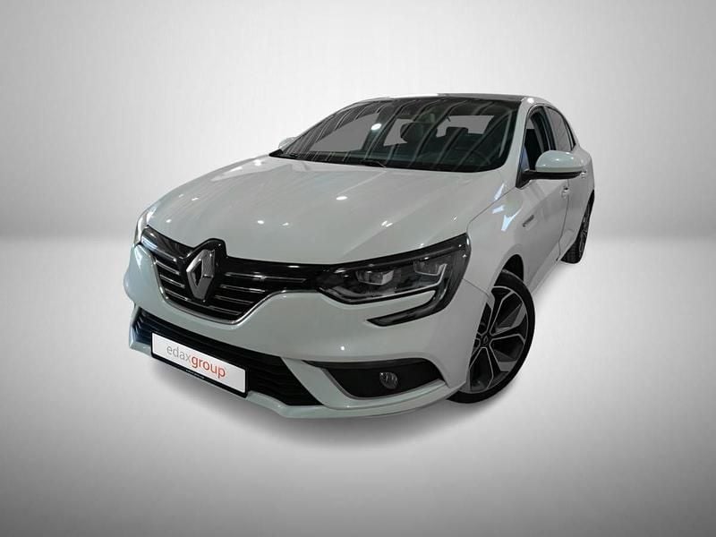 Branco Usado 2021 Renault Mégane IV Sedan | € 16.990 (Preço justo) - Imagem 1/4