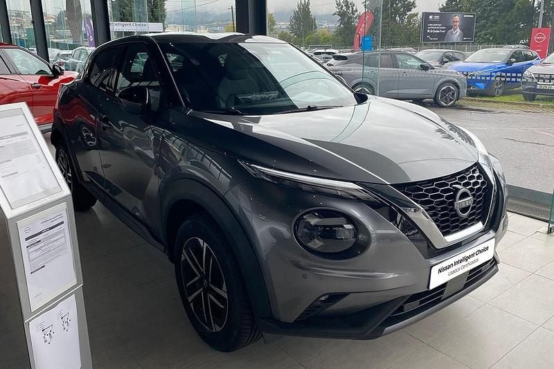 Cinzento Novo 2025 Nissan Juke N-Connecta SUV | € 24.490 (Bom preço) - Imagem 1/4