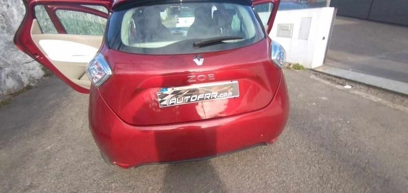 Usado Renault Zoe Life 80 kW (109 HP) 2018 Vermelho Citadino