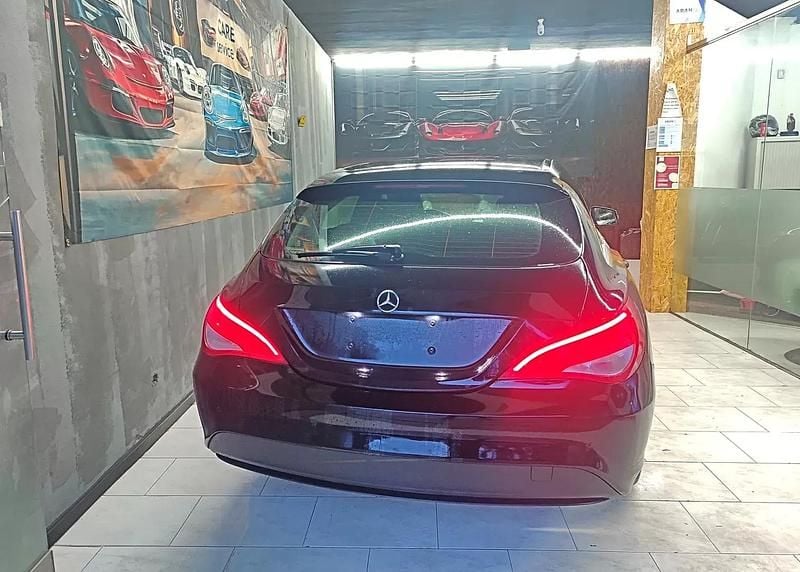 Usado Mercedes CLA180 Shooting Brake 109 HP (80 kW) 2017 Preto Carrinha