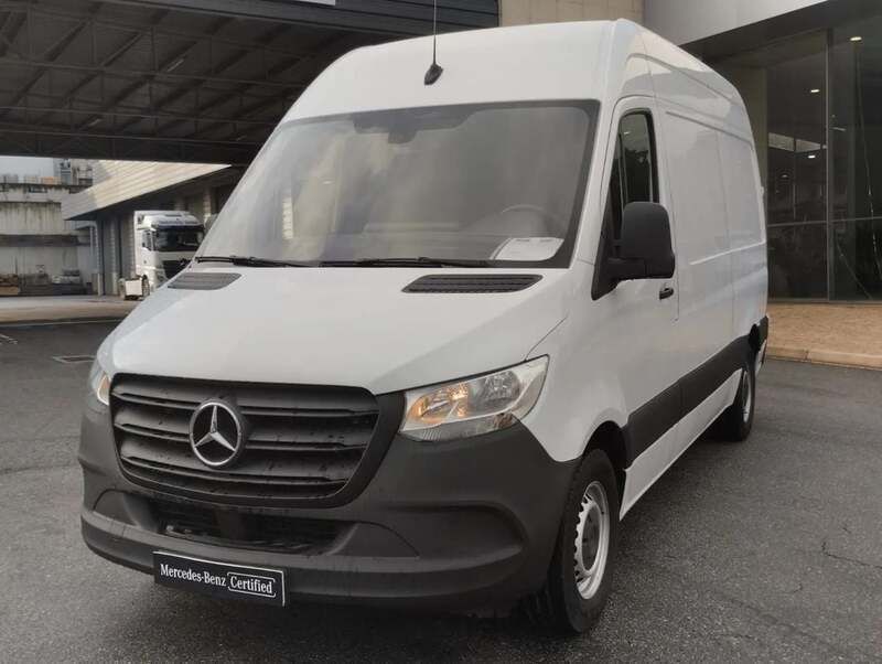 Branco Usado 2021 Mercedes Sprinter Van | € 36.000 (Preço justo) - Imagem 1/4