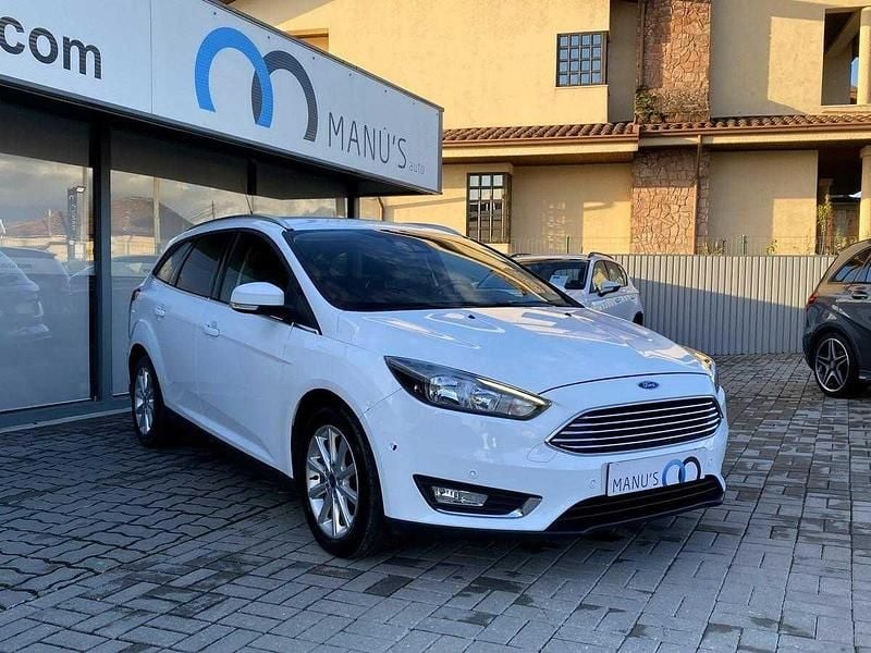 Usado Ford Focus Titanium 120 HP (88 kW) 2018 Branco Carrinha