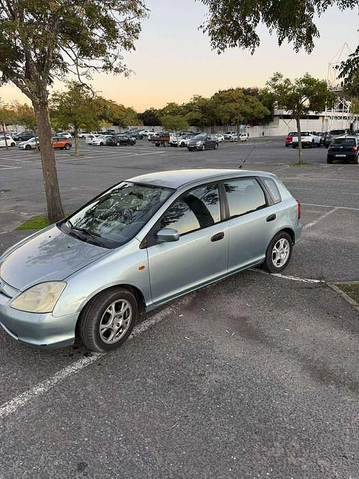 Usado 2002 Honda Civic Sedan | € 2.100 (Preço justo) - Imagem 1/4