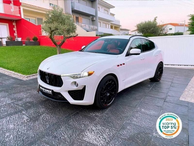 Branco Usado 2018 Maserati Levante SUV | € 79.990 - Imagem 1/4