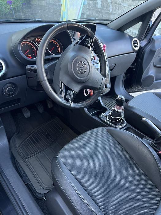 Usado 2007 Opel Corsa Sedan | € 5.790 (Preço elevado) - Imagem 1/4