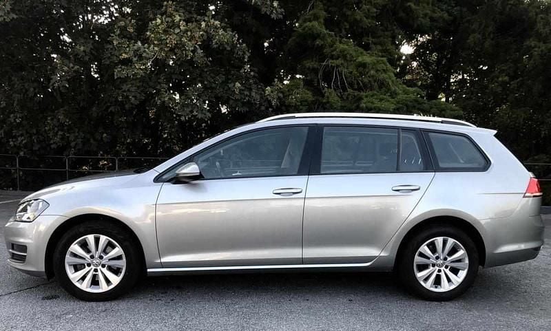 Cinzento Usado 2016 VW Golf VII Carrinha | € 13.990 (Preço justo) - Imagem 1/4