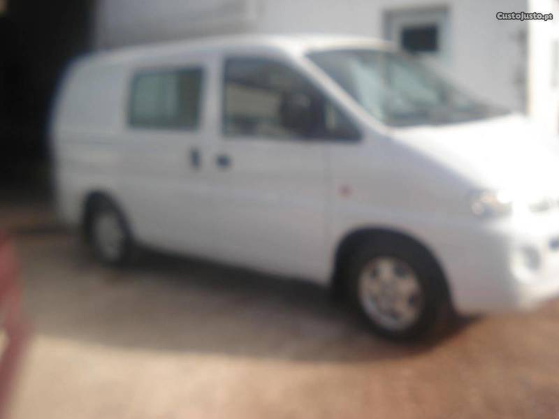 Hyundai H1 2.5 Diesel 100 cv (2002) Caldas da Rainha