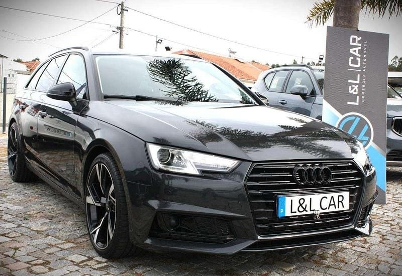 Cinzento Usado 2019 Audi A4 Carrinha | € 28.900 - Imagem 1/4