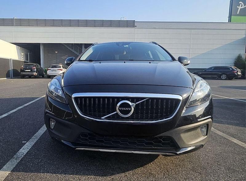 Usado 2018 Volvo V40 CC Carrinha | € 17.600 (Preço justo) - Imagem 1/4