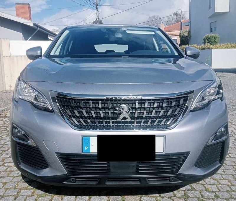 Cinzento Usado 2019 Peugeot 3008 Citadino | € 19.500 (Preço justo) - Imagem 1/4