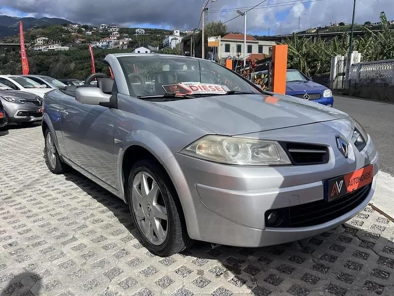 Cinza Usado 2008 Renault Mégane Cabriolet Cabrios | € 6.950 - Imagem 1/4
