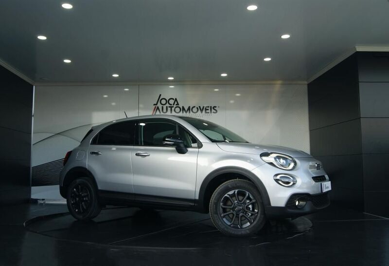 Cinzento (metalizado) Usado 2023 Fiat 500X Club SUV | € 28.950 - Imagem 1/4