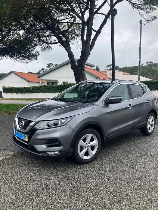 Usado Nissan Qashqai N-Connecta 110 HP (80 kW) 2018 SUV