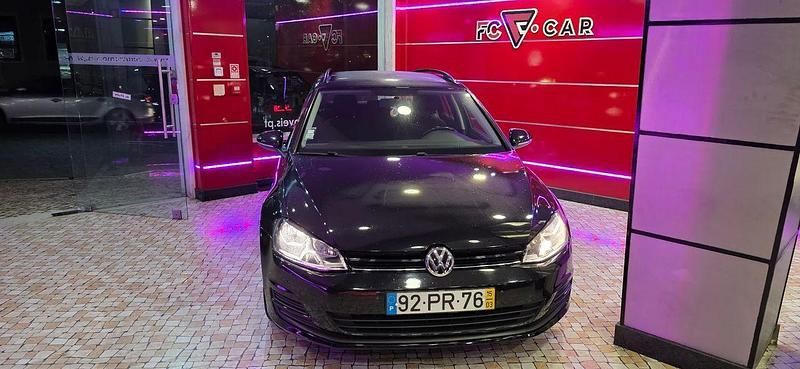 Usado VW Golf VII 110 HP (80 kW) 2015 Preto Carrinha